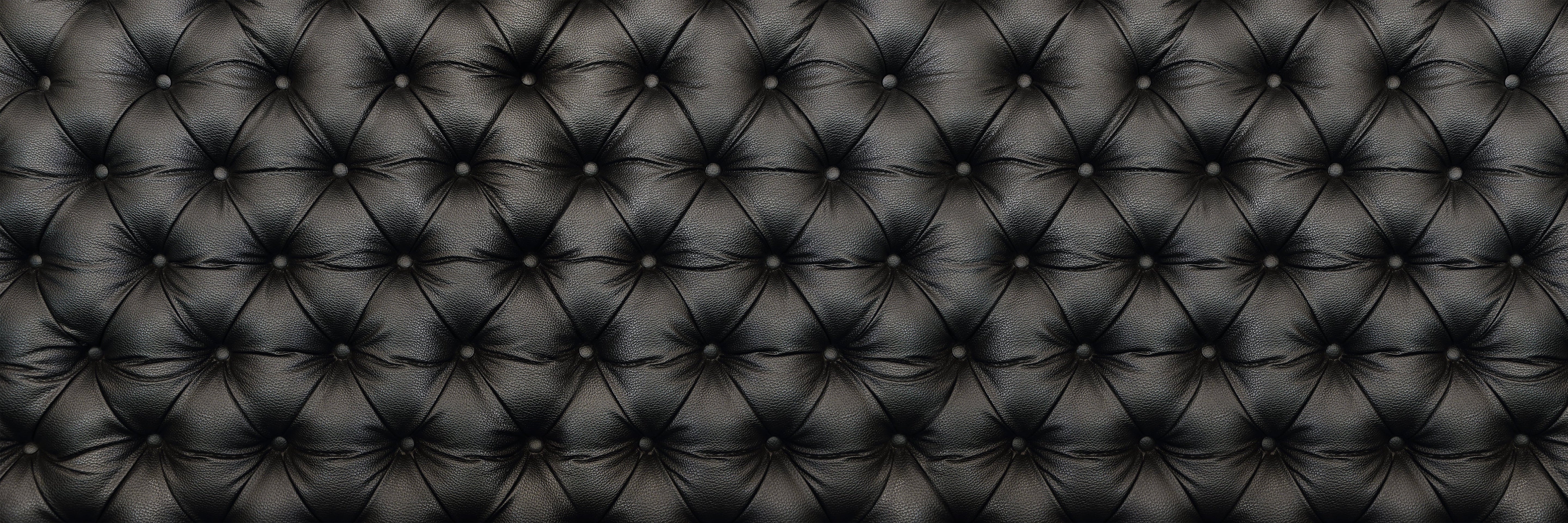 The Allure of Tuscan Leather: A Fragrance of Luxury and Boldness